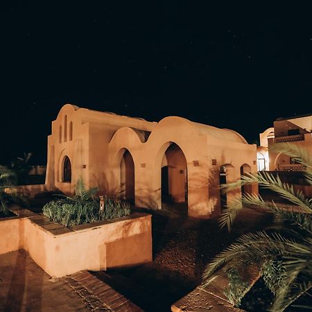 Вилла Tzila Bahariya Bahariya Oasis Экстерьер фото